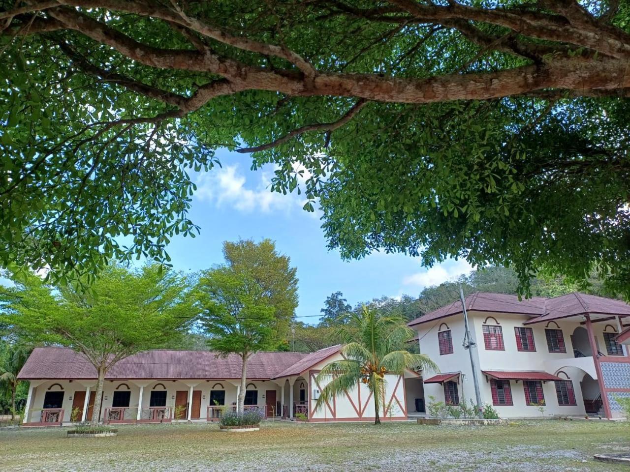 Hotel Lemuni Retreat & Training Centre - Kerling, Selangor Exterior foto